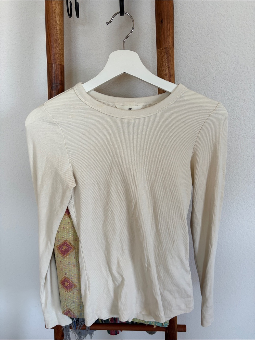 H&M Cream Long Sleeve Ribbed Tee